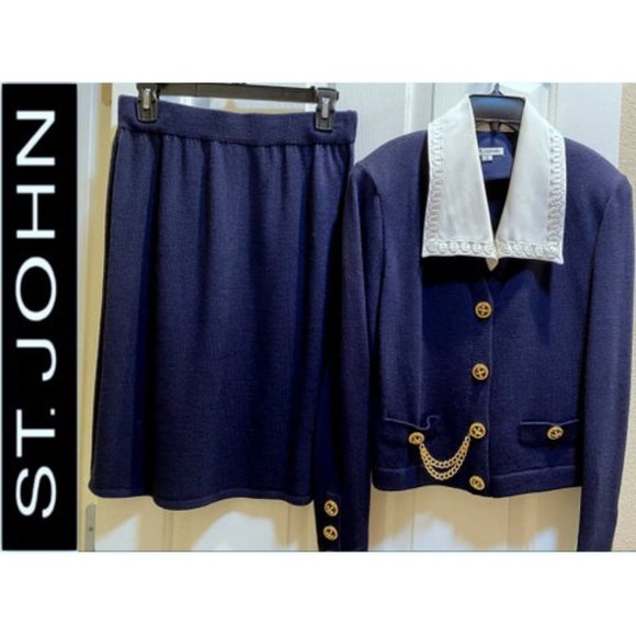 St. John Knitted Suit w/golden buttons Size-M